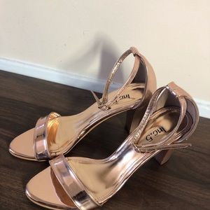 Beautiful Rose gold heels